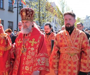 В Вильнюсе сотни православных приняли участие в ходе за единство Церкви и остановку войны