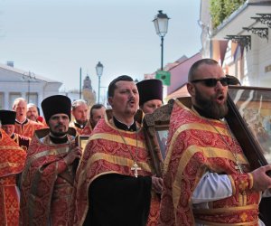 В Вильнюсе сотни православных приняли участие в ходе за единство Церкви и остановку войны