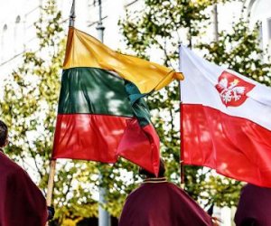 Руководство Литвы поздравляет Польшу по случаю Дня Конституции 3 мая