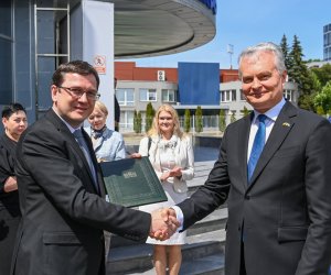 Президент в Молдове: Литва решительно поддерживает евроинтеграционные устремления Молдовы