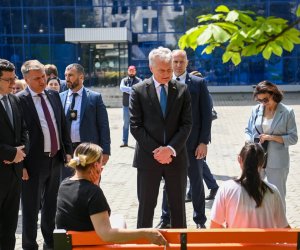 Президент – военным беженцам в Молдове: Украина победит
