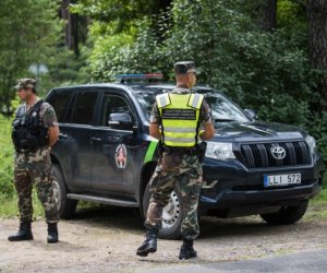 НА ГРАНИЦЕ С БЕЛАРУСЬЮ ЗА МИНУВШИЕ СУТКИ РАЗВЕРНУЛИ 11 НЕЛЕГАЛЬНЫХ МИГРАНТОВ
