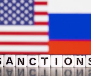 США ввели санкции против 17 россиян и 16 компаний, в том числе Захаровой и "Северстали"