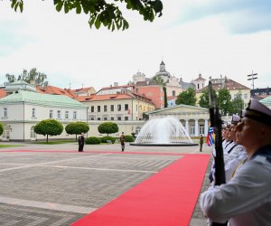 Президент: сейчас у нас есть историческая возможность продемонстрировать решимость и единство НАТО