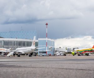 Литовские аэропорты: пик пассажиропотока еще не достигнут, но есть проблемы