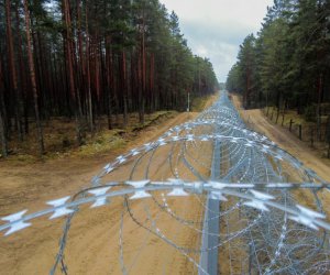 Литовские пограничники развернули на границе с Беларусью 10 нелегальных мигрантов