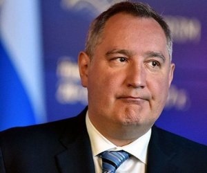 Дмитрий Рогозин уволен с должности главы «Роскосмоса»