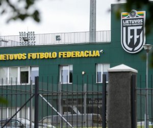 Предлагается совместно с ФИФА и УЕФА обновить устав Литовской футбольной федерации