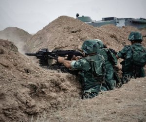 Армения сообщила об обстрелах со стороны Азербайджана. В Баку заявили о диверсии