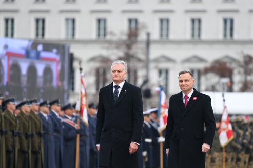 Президент Литвы в Польше: история научила нас, что нельзя потворствовать агрессору