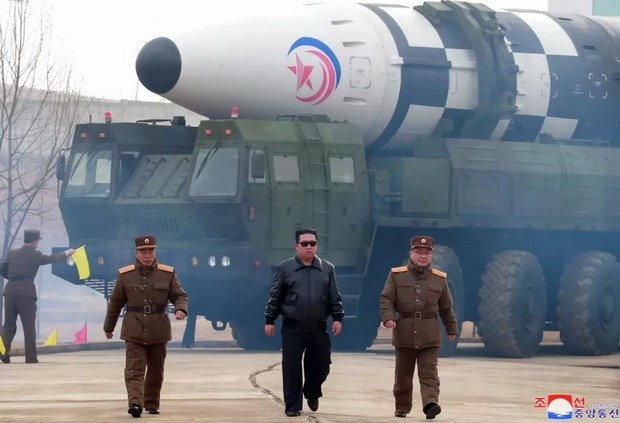 Ким Чен Ын обещает, что у Северной Кореи будет самая мощная ядерная сила в мире