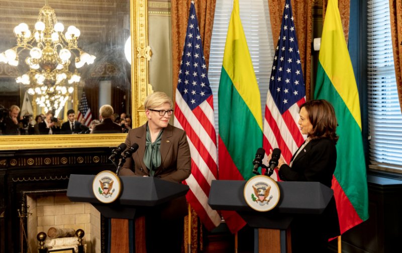 Вице-президент США на встрече с Шимоните: Литва является примером смелости и стойкости