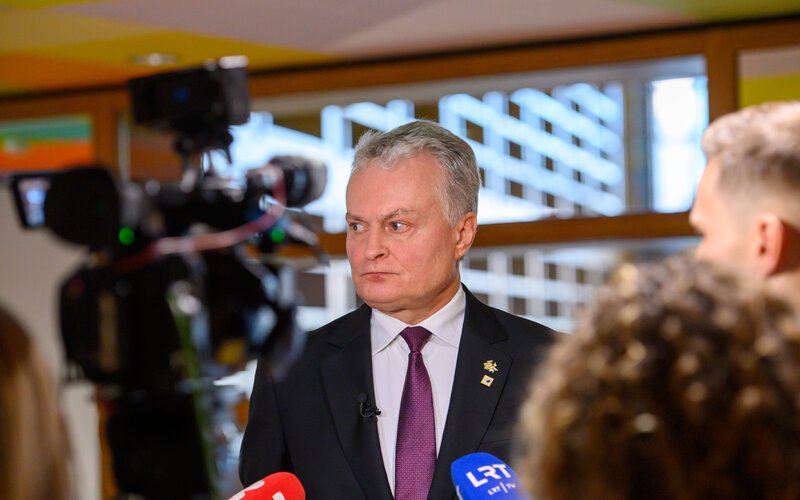 Президент Литвы назвал ловушкой предложение Беларуси перевозить украинское зерно (дополнено)