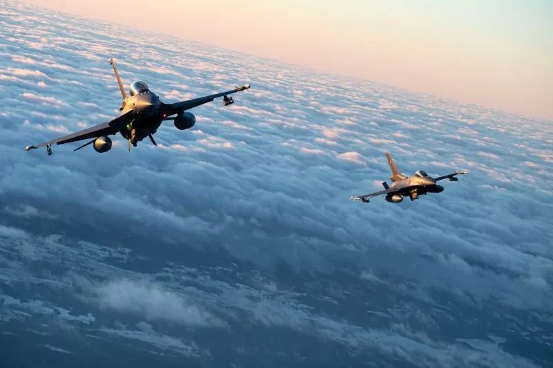 На минувшей неделе истребители НАТО четыре раза сопроводили российские самолеты