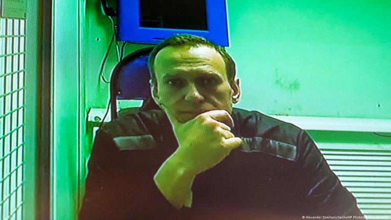 Германия потребовала оказания срочной медицинской помощи Навальному