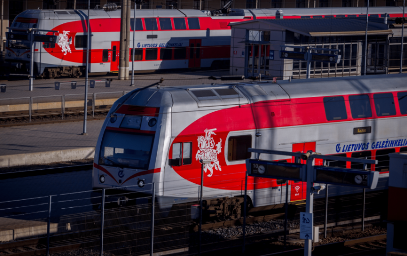 Министр транспорта М. Скуодис отправится в Варшаву, встретится с представителями Rail Baltica, LOT