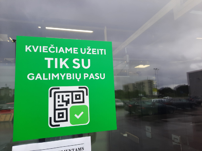 "Экспресс-неделя". Как паспорт возможностей повлиял на ход пандемии и судьбы людей?