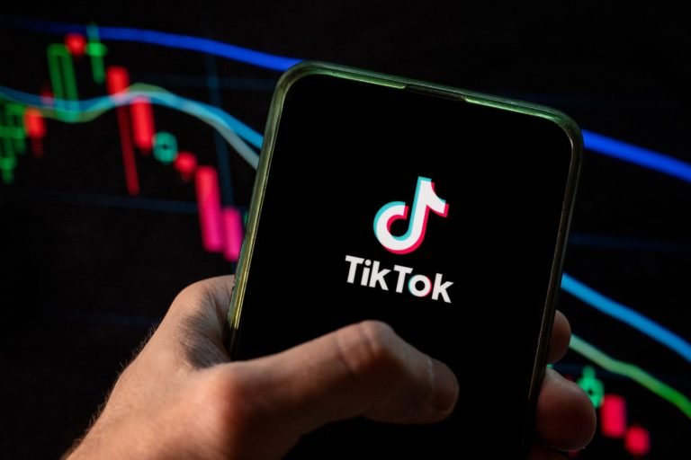 Глава КНБО Сейма Литвы Лауринас Касчюнас: TikTok следует запретить на служебных телефонах