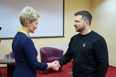 Генпрокурор Литвы Н. Грунскене встретилась с президентом Украины В. Зеленским на международной конференции