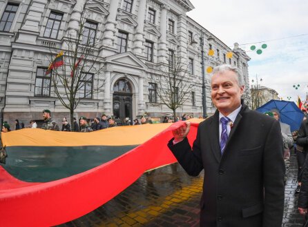 Руководители страны поздравляют народ Литвы по случаю 33-й годовщиной восстановления независимости