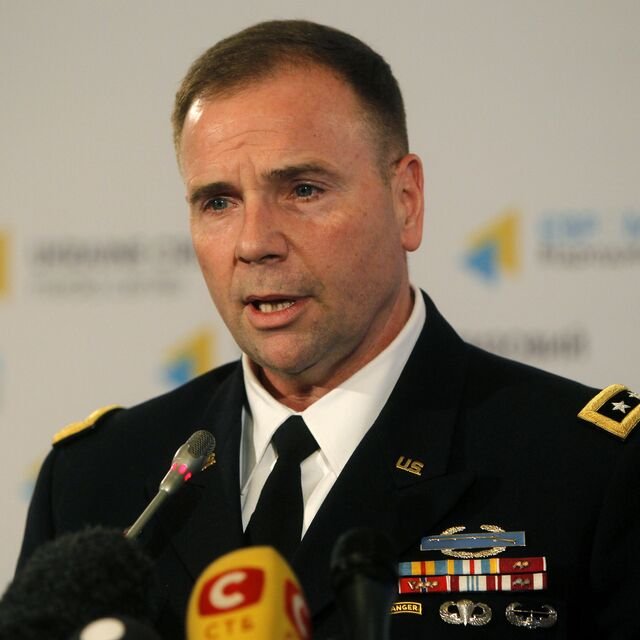 Бывший командующий сухопутными силами США в Европе Бен Ходжес: Литва должна уделять больше внимания себе, а не Берлину