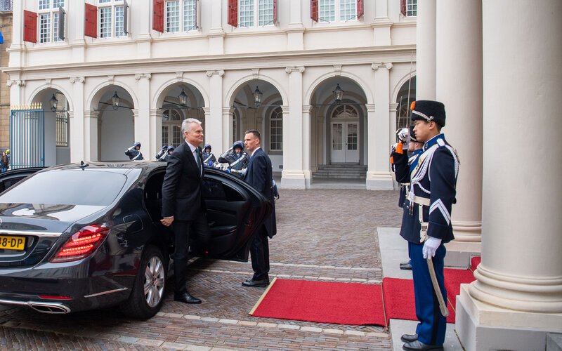 Президент в Гааге: мы ценим вклад Нидерландов в безопасность Балтийского региона
