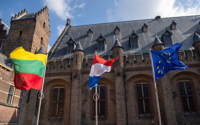 Президент в Нидерландах: саммит НАТО в Вильнюсе – подтверждение единства Альянса