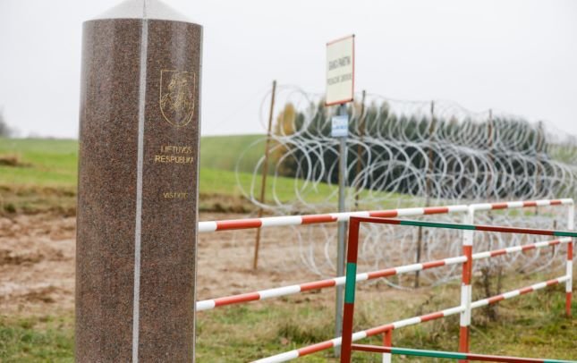 За сутки на границе Литвы с Беларусью развернули 8 нелегальных мигрантов - СОГГ Литвы