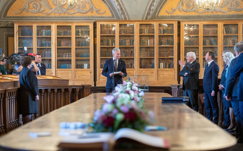 В Вильнюсском университете экспонируются письма Великого князя Литовского Гедиминаса