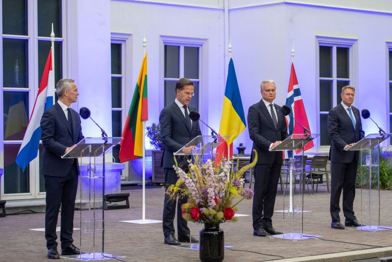 Президент Литвы: Акт об основах отношений НАТО и РФ потерпел крах