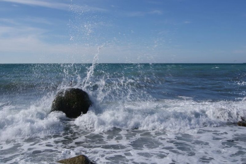 На море во время больничного