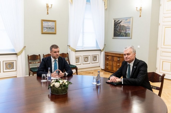 Глава МИД Литвы заявил, что договорился с президентом о назначении послов