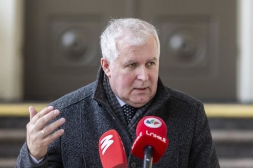 Уходит в отставку министр обороны Литвы Арвидас Анушаускас (обновлено)