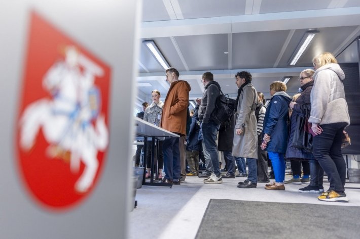 В Литве началось досрочное голосование на выборах в Европарламент