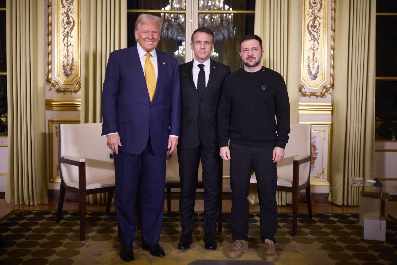Дональд Трамп в Париже встретился с Эммануэлем Макроном и Владимиром Зеленским