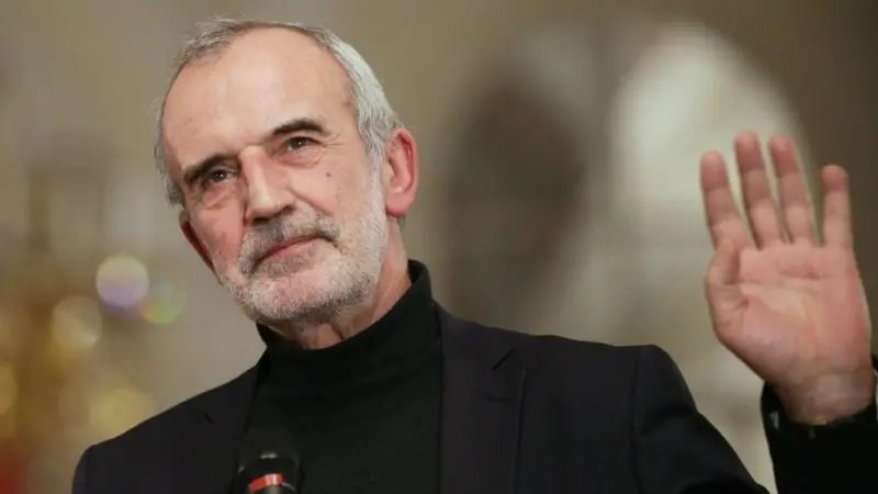 Мертвым не больно…, а живым?