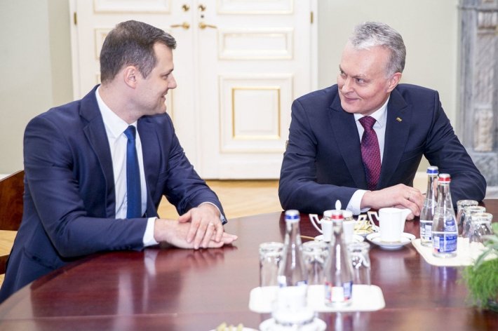 Премьер серьезно рассматривает совет президента - после расследования передать акции компании Garnis